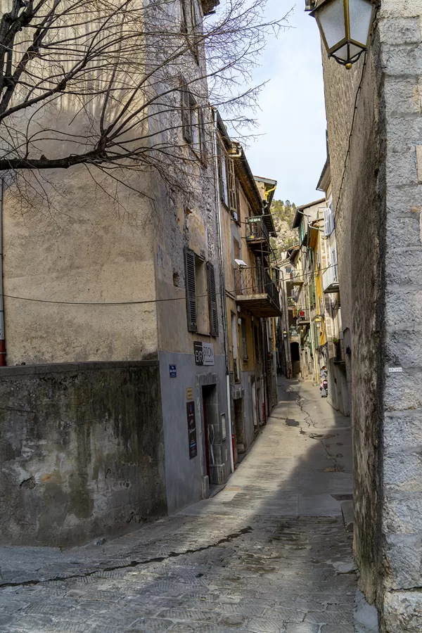 l'entrée de la rue Papon, côté ouest
